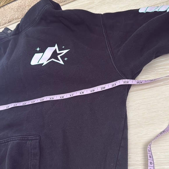 3/$10 Jeffree Star Black and Pink Star Sweatshirt - Picture 4 of 7
